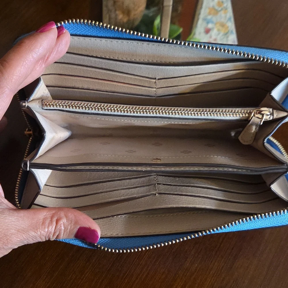 Kate Spade NY Tide Pool Puffy Puffer Fish Continental Wallet EUC - Picture 8 of 16